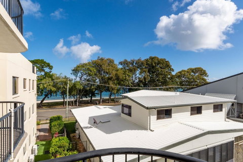 Waterfront Views From Private Rooftop Balcony - Bayview South Esp, Bongaree - C Tourism 16
