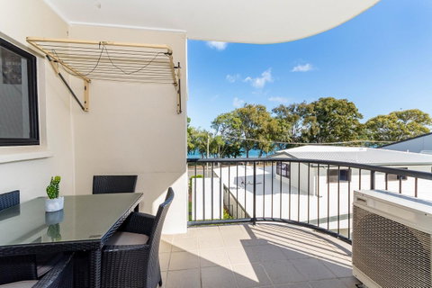 Waterfront Views From Private Rooftop Balcony - Bayview South Esp, Bongaree - C Tourism 17