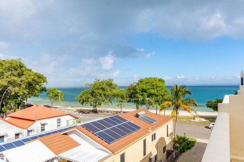 Waterfront Views From Private Rooftop Balcony - Bayview South Esp, Bongaree - C Tourism 5