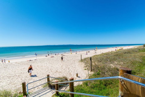 Short Stroll To Surf Beach - North Street, Woorim - C Tourism 15