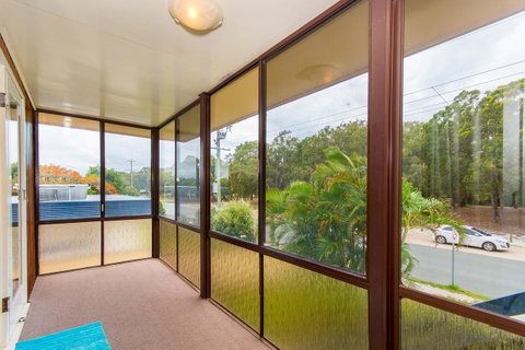 Short Stroll To Surf Beach - North Street, Woorim - C Tourism 2