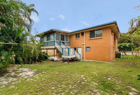 Short Stroll To Surf Beach - North Street, Woorim - C Tourism 16