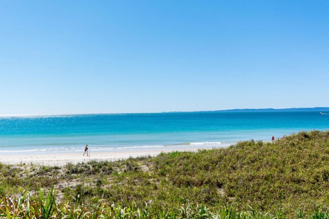Short Stroll To Surf Beach - North Street, Woorim - C Tourism 8