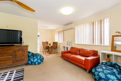 Short Stroll To Surf Beach - North Street, Woorim - C Tourism 17