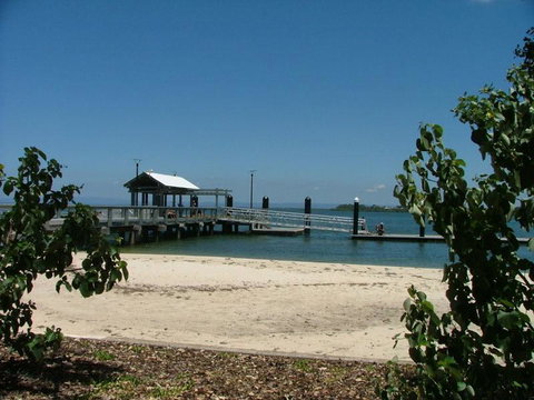 Air Conditioned Unit Stones Throw To The Waterfront. - C Tourism 6