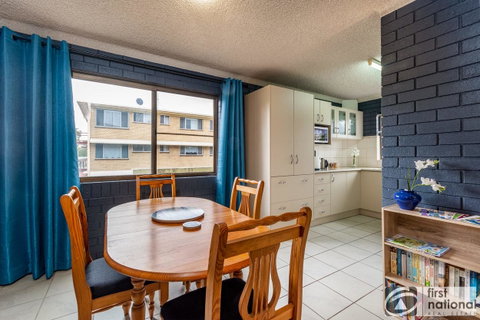 Air Conditioned Unit Stones Throw To The Waterfront. - C Tourism 12