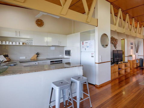 Claytons 1 By Discover Stradbroke - C Tourism 21