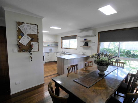 Amity Beach House - C Tourism 7