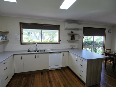 Amity Beach House - C Tourism 5