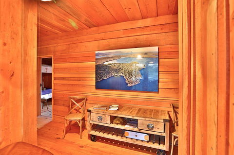 Bruny Island Lodge - C Tourism 7