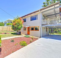 'Beach Break 2' 2/10 Lionel St - downstairs unit with Aircon - C Tourism