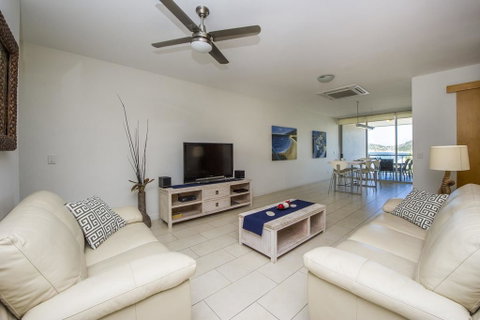 1 Bright Point Apartment 1401 - C Tourism 1