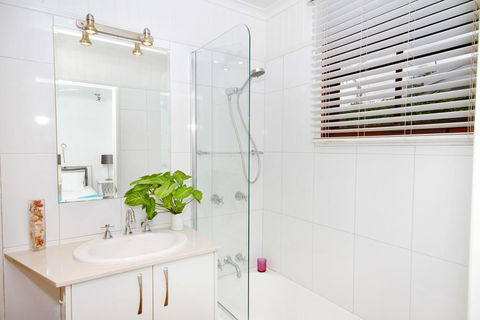 1/121 Park Crescent, Coolum Beach - C Tourism 1