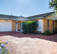 1/4 Huntly Close - C Tourism