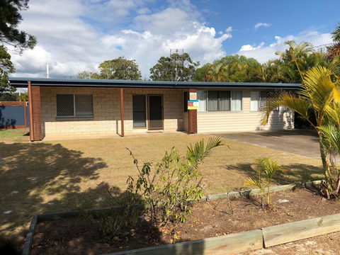 10 Cypress Avenue - Rainbow Beach, Fantastic Beach Location - C Tourism 0