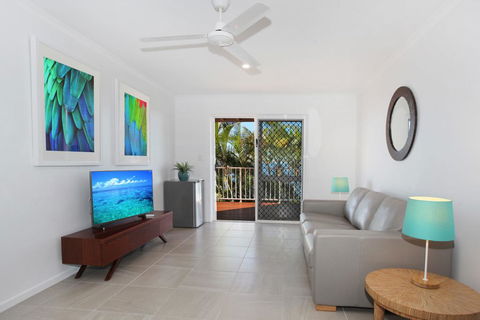 10 Mona Vista Crt, Coolum Beach, VIEWS, WiFi, Pet Friendly - C Tourism 1