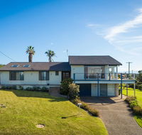 106 Ocean Parade Dalmeny - C Tourism