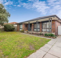 111 Relaxing Family Getaway in Burwood - C Tourism