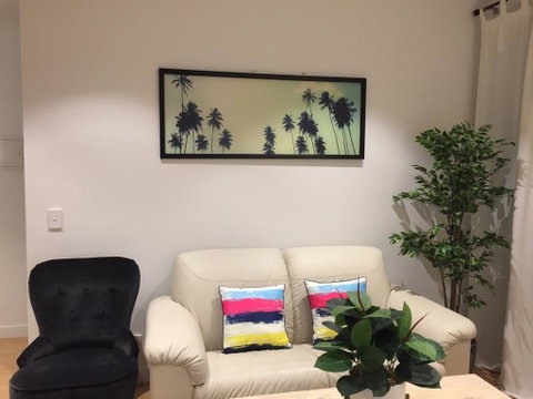 18 Surflen St - C Tourism 1