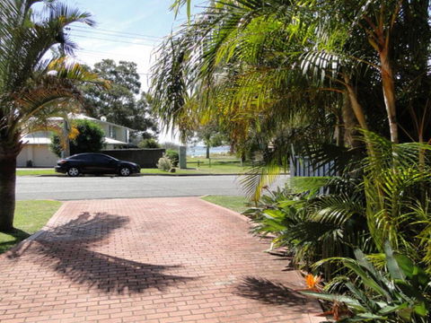 2 'Copacabana', 61 Sandy Point Road - Cute Unit With Water Views From The Balcony - C Tourism 0