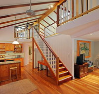 2 Manfred Street Belongil Beach - Susie's Beach House - C Tourism