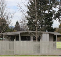 20 Toorak Rd Bright - C Tourism