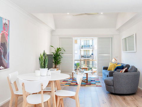 24 'The Poplars', 34 Magnus Street - Views, Aircon, WIFI, Netflix & Pool - C Tourism 1