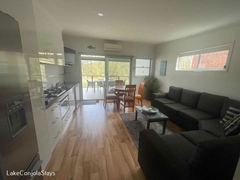 Cabin 51 - Lake Conjola - C Tourism 2