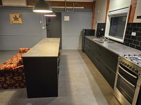 Canberra Hideaway - C Tourism 2