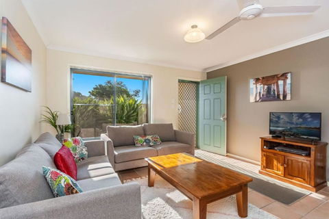 Catalina Court 7 - Just A Short Walk To Pippi Beach - C Tourism 2