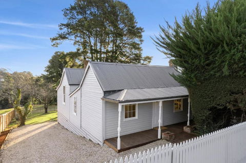 Cedar Cottage - C Tourism 2