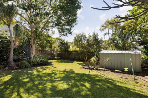 Central Location, Character Home - C Tourism 2