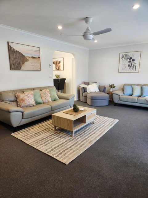 Charming & Convenient 3 Bedroom - C Tourism 0