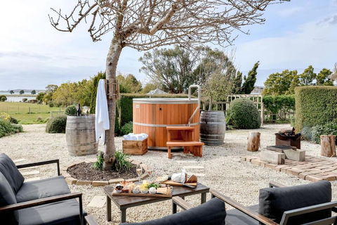 Chateau Clarence Luxurious Waterfront Retreat - C Tourism 1