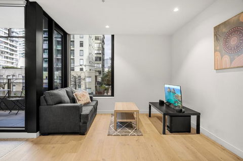 Chic 1-Bed South Melbourne Unit With Pool & Gym - C Tourism 0