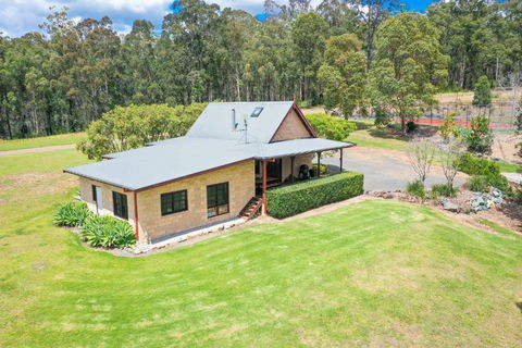 Clarendon Forest Retreat - C Tourism 1