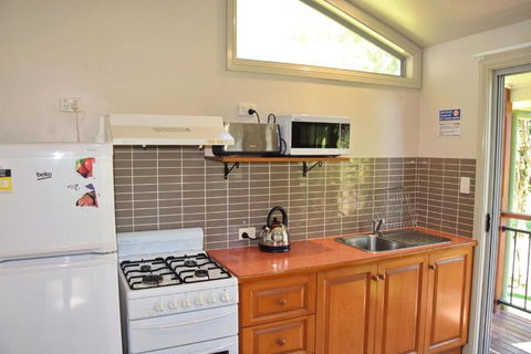 Coast And Country Cabin 5 - C Tourism 1