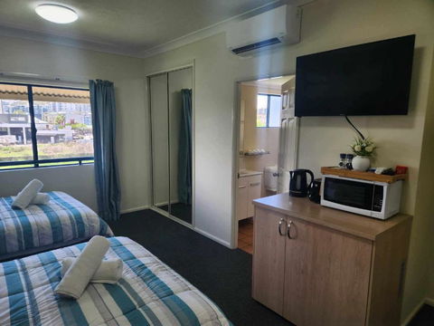 Coastal Breeze Studio- Steps From CBD,Stadium&Ferry - C Tourism 3