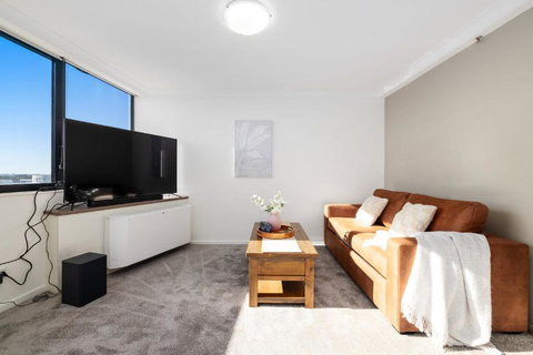 CT&Mountain View On High Level Riverfont Carpark - C Tourism 0