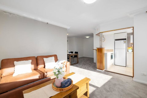 CT&Mountain View On High Level Riverfont Carpark - C Tourism 2