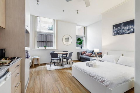 Deste Studio - A Modern Boutique Lifestyle Suite - C Tourism 0