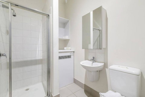 Deste Studio - A Modern Boutique Lifestyle Suite - C Tourism 4