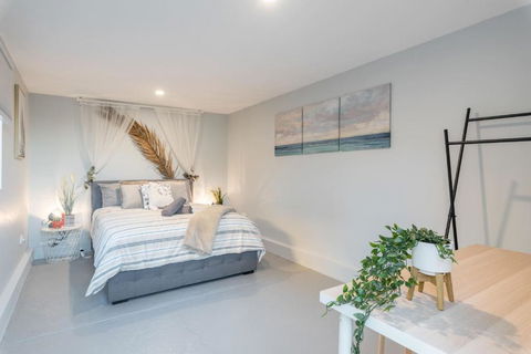 Detached Double Room - Seconds To Transport - Close To China Town - Shared Bathroom - C Tourism 2