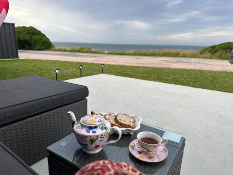 Devonport Breeze Escape - C Tourism 2