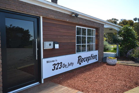 323 On Jetty - C Tourism 1