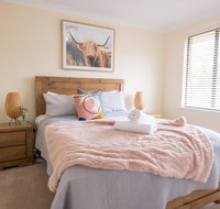 42 Rosemary Lane - Central Orange - Spacious Family Home - Quiet Lane - C Tourism