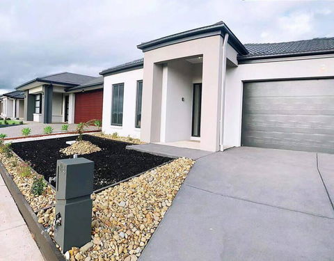 4Bed 2Bath Cozy Guesthouse In Tarneit - C Tourism 1