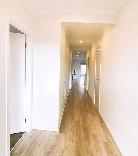 4Bed 2Bath Cozy Guesthouse In Tarneit - C Tourism 3
