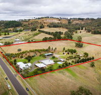 505 CONROD STRAIGHT MOUNT PANORAMA - C Tourism