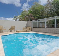 516 'Oaks Pacific Blue' 265 Sandy Point Road- private pool aircon WIFI - C Tourism